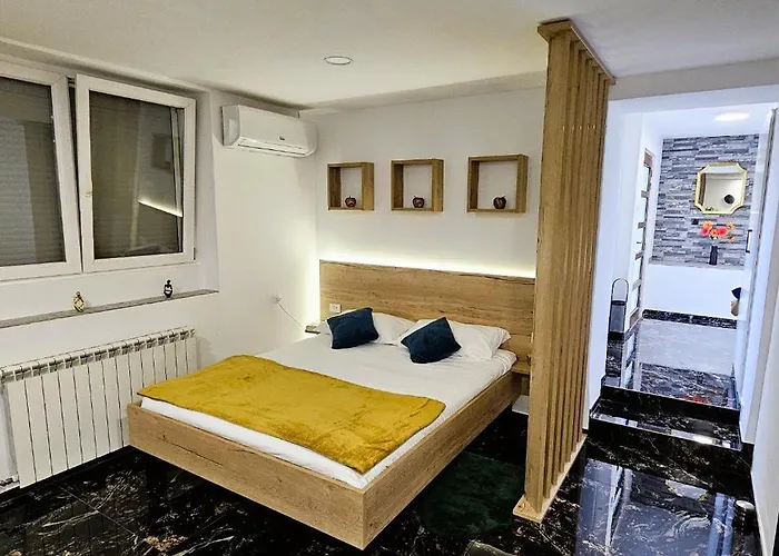 Kamarin Apartman Buzdohanj